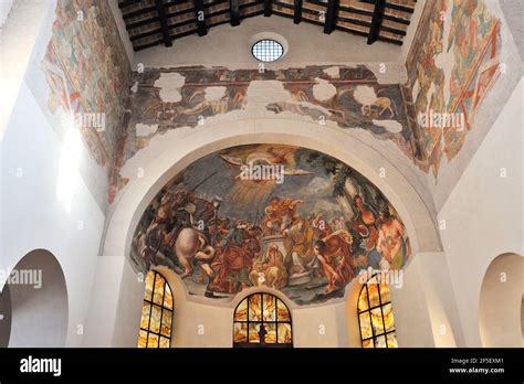 Das Ambasel Kirche - Ein majestätischer Tempel aus dem 16. Jahrhundert mit farbenprächtigen Fresken!